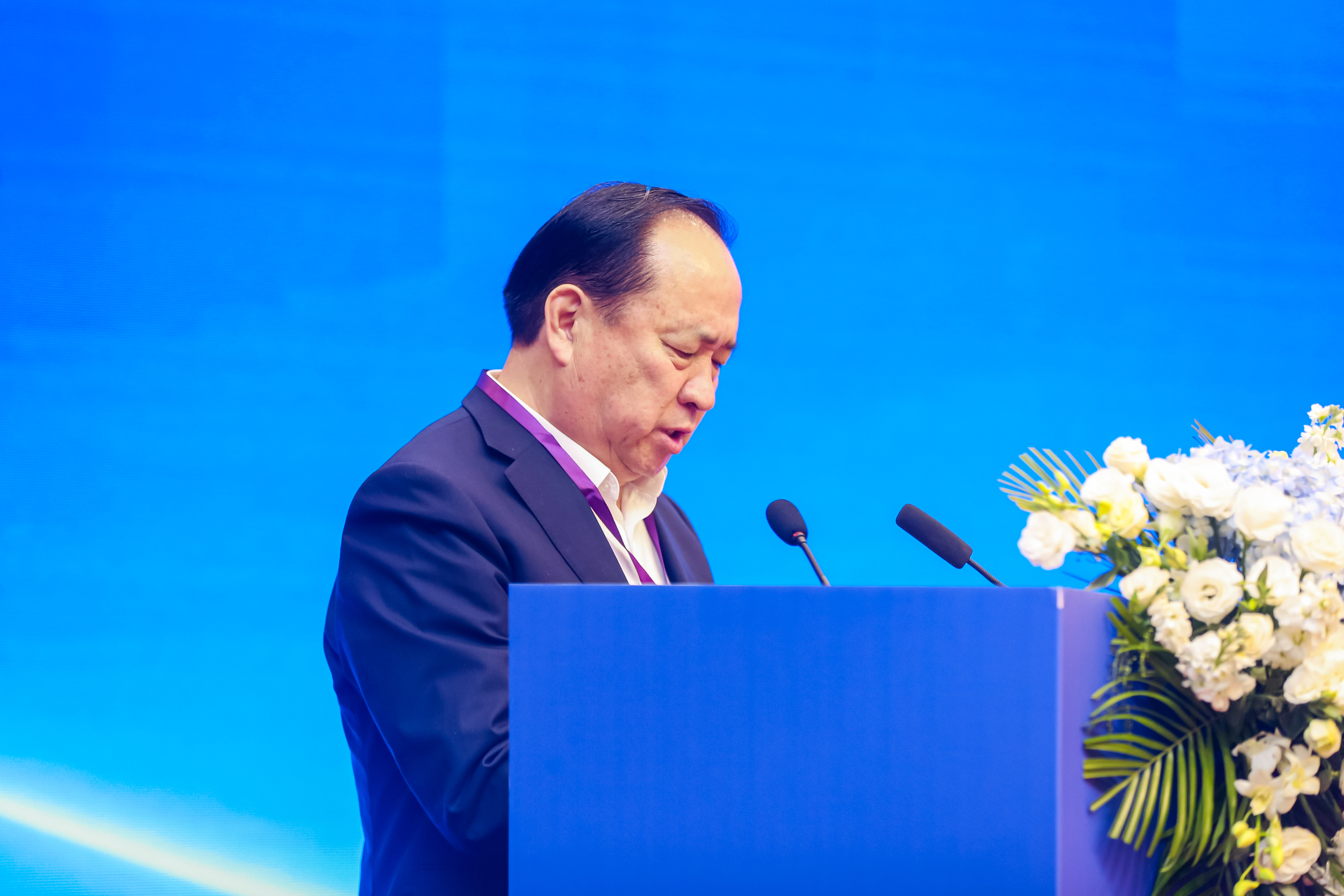 2河南省建筑业协会会长王国清 副本.jpg 2河南省建筑业协会会长王国清 副本.jpg