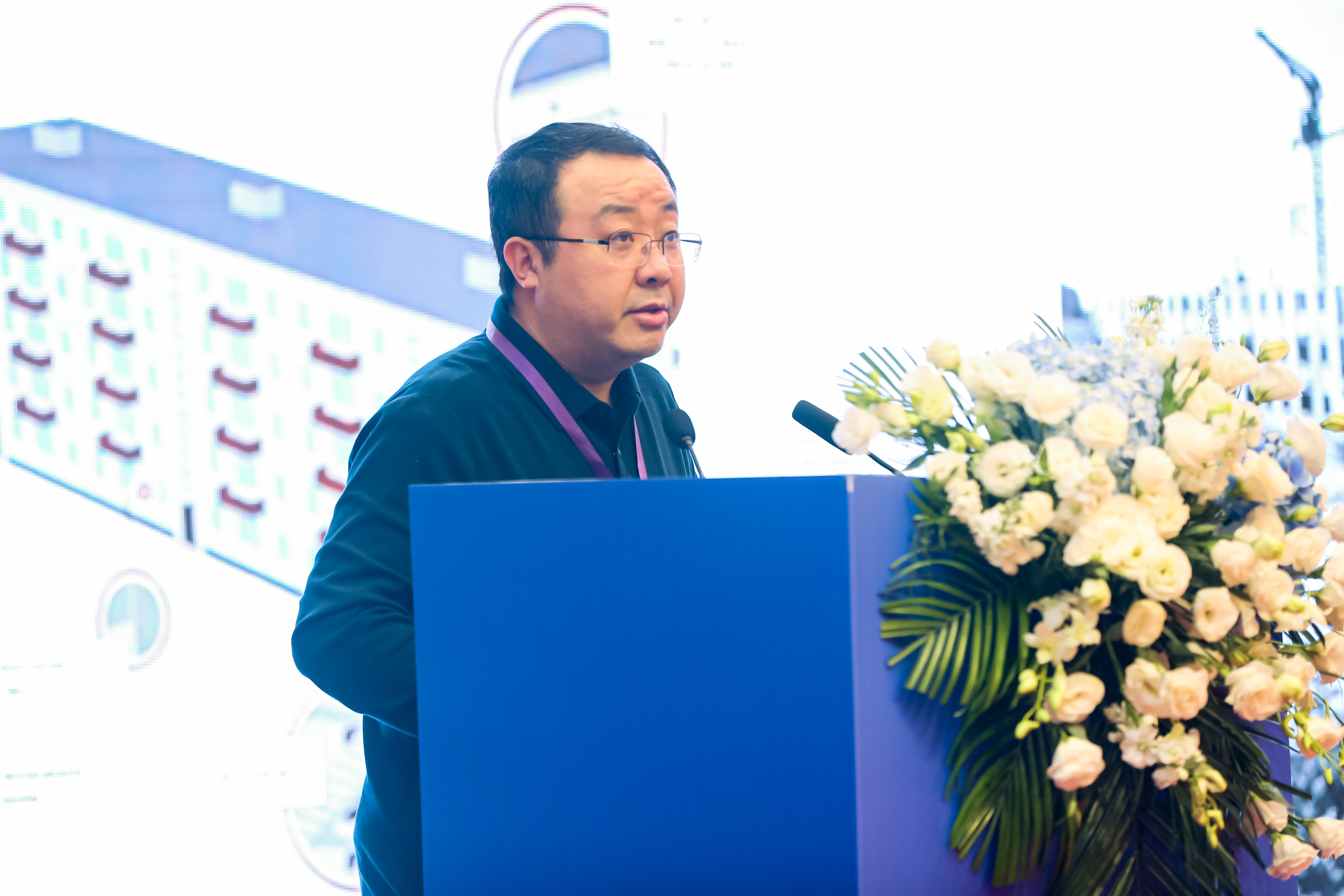 4住房和城乡建设部科技与产业化发展中心绿色建筑发展处处长梁浩 副本.jpg 4住房和城乡建设部科技与产业化发展中心绿色建筑发展处处长梁浩 副本.jpg