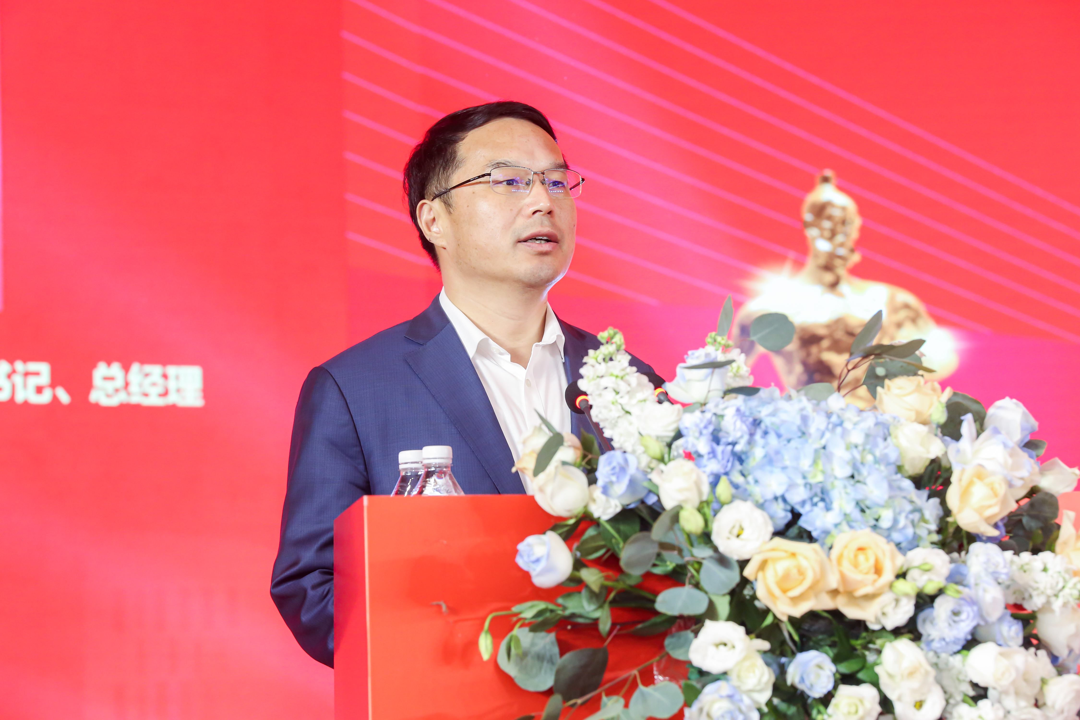 8.中国建筑第七工程局有限公司党委副书记、总经理  董文祥.jpg